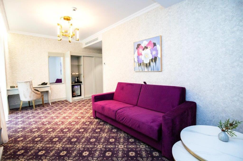 Hotel Foisorul Cu Flori Sinaia Zewnętrze zdjęcie