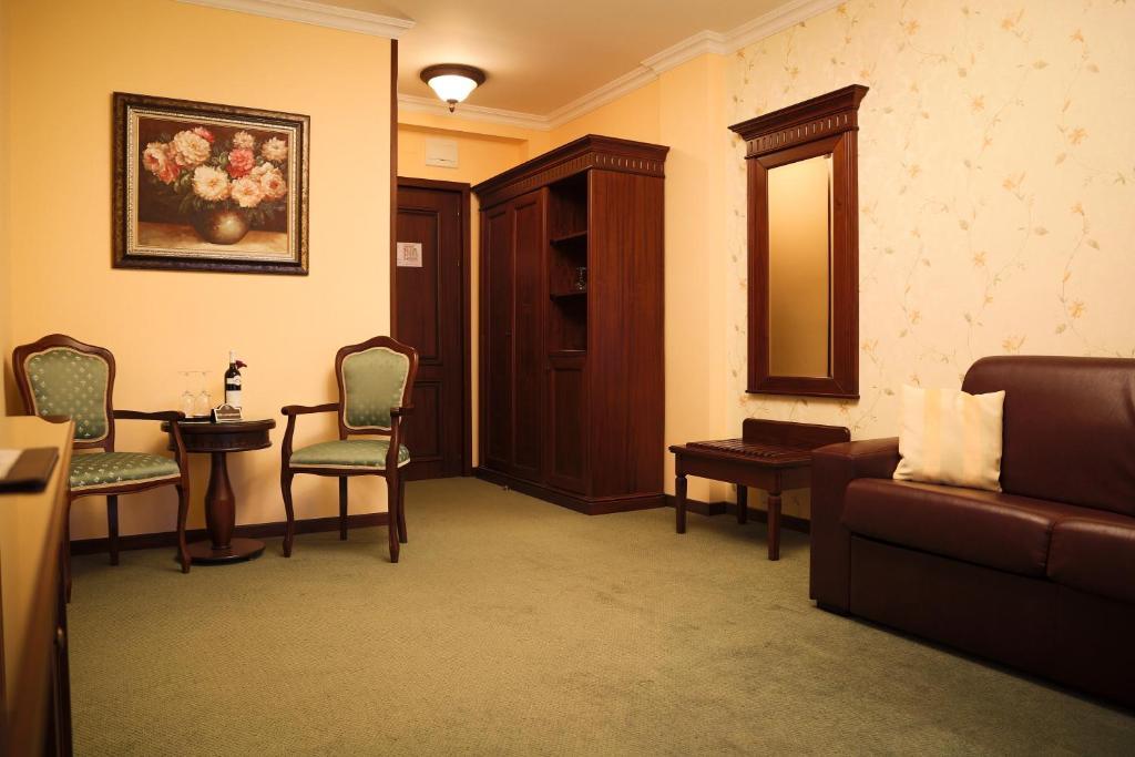 Hotel Foisorul Cu Flori Sinaia Zewnętrze zdjęcie